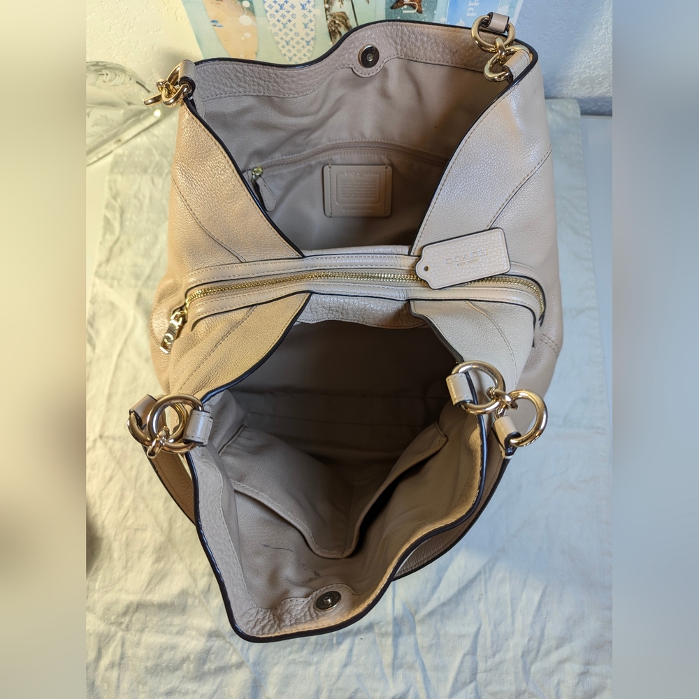 Coach Lexy Shoulder Bag - Picture 7 of 12